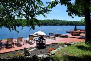 1538 Lakeview Dr