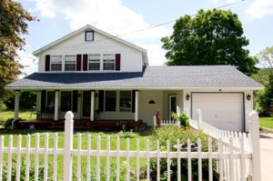 62 1/2 Main St