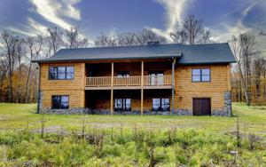 15 Summit Ln