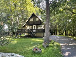 137 Sandstone Dr