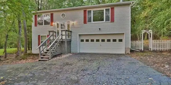106 Spruce Dr