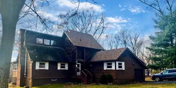 141 Stonehenge Rd