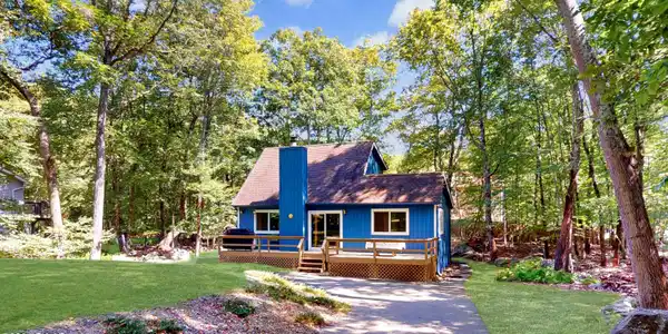 104 Woodland Road