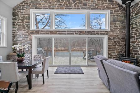 111 Riverbend Lane