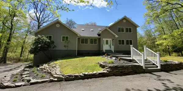 110 Apache Dr
