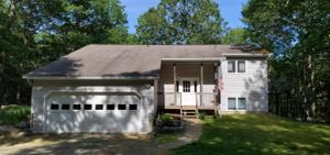 102 Crest Ct