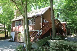 1058 Wallenpaupack Dr