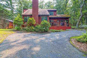 102 Stallion Dr