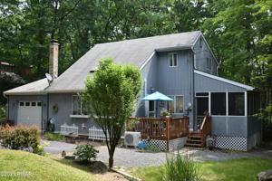 806 Maple Leaf Court