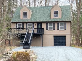 711 Lakeview Dr