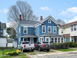 202 Delaware Dr