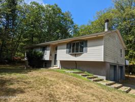 136 Hillview Pl