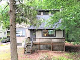 1811 E Lakeview Dr