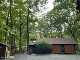 110 Portage Ln