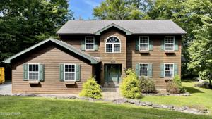 106 Spruce Ln