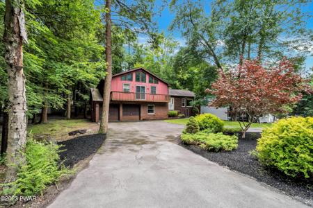 1047 Wallenpaupack Dr