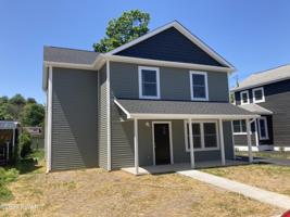 303 E Avenue
