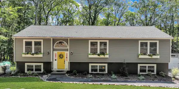 150 Pitch Pine Drive
