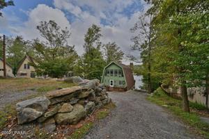 384 W Lakeview Dr