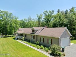 114 Clubhouse Dr