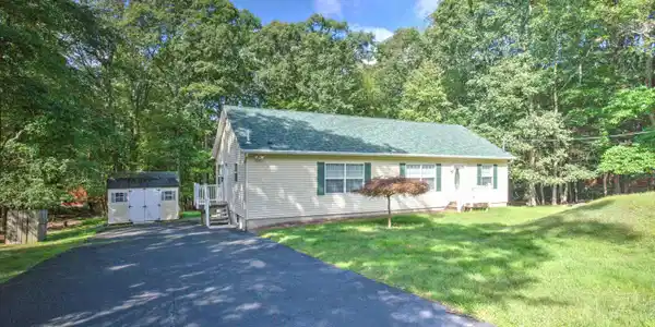 133 Stonehenge Road