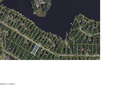 183 Lakeview W