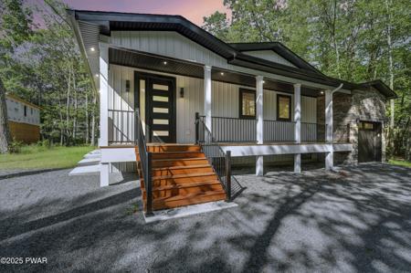 517 Maple Ridge Drive