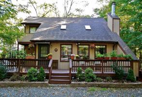 1027 Wildwood Ct