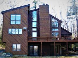 104 Bayberry Dr