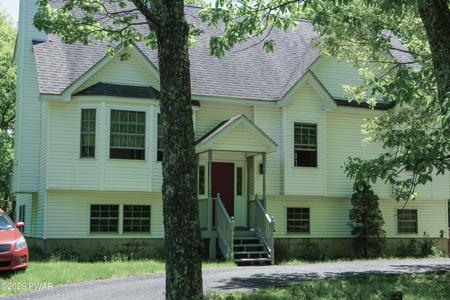 106 Lakeview Court