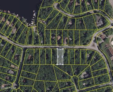 147 W Lakeview Drive