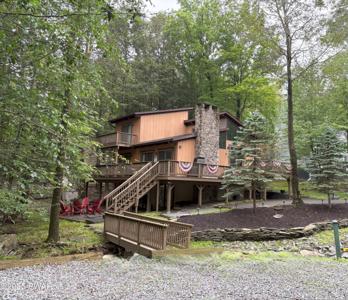1092 Mohican Road