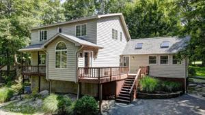 136 Eastwood Dr