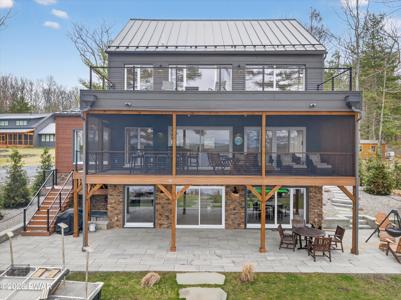 919 Twin Lakes Road