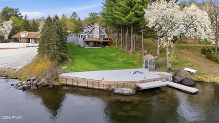506 Lakeview Drive W
