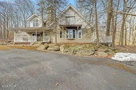 128 Gaskin Drive