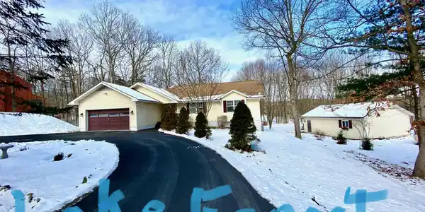 125 Yale Rd