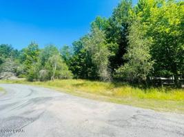 36 Beaver Lake Dr