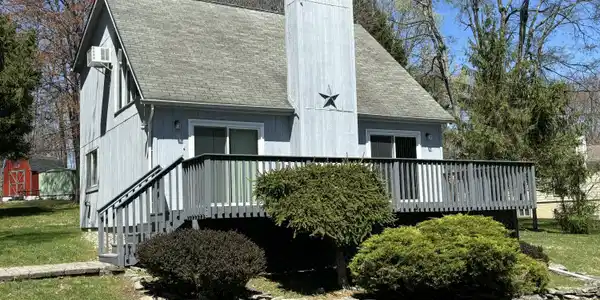 104 Colonia Road
