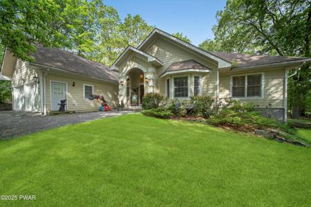 802 Niblick Court