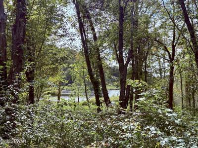 33 (2349) Crestview Road