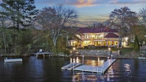 8 Pebble Beach Road