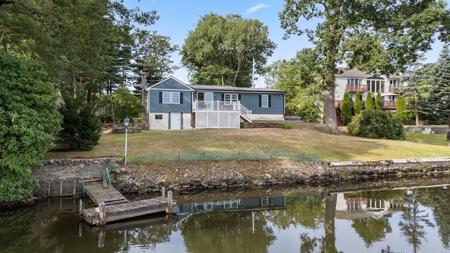 95 Pineland Ave