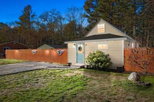 19 Evergreen Rd