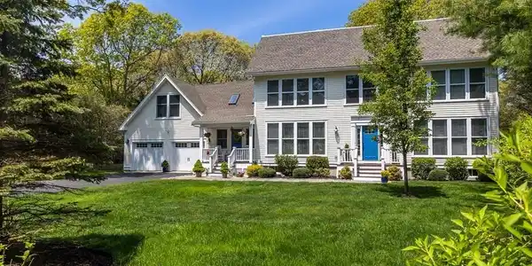 110 Sandcastle Dr