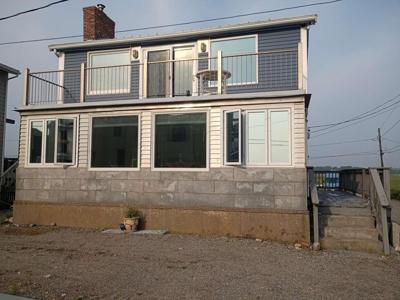 6 Tilden Avenue