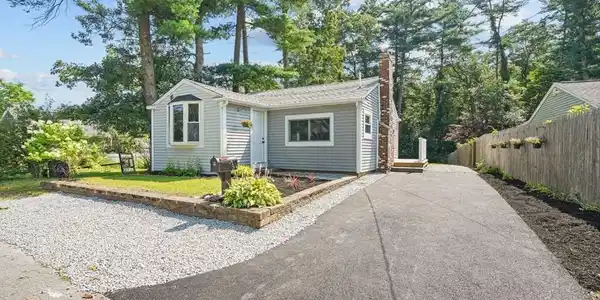 21 Crystal Lake Dr