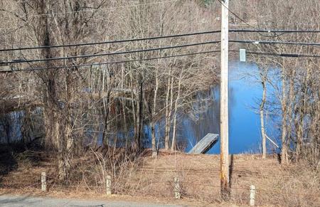 Lot 0 Mashapaug Rd (Es)