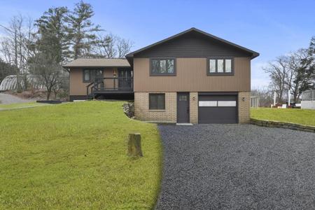 23 Lakeside Avenue