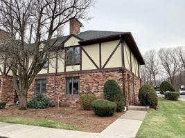 10 Mansion Woods Dr
